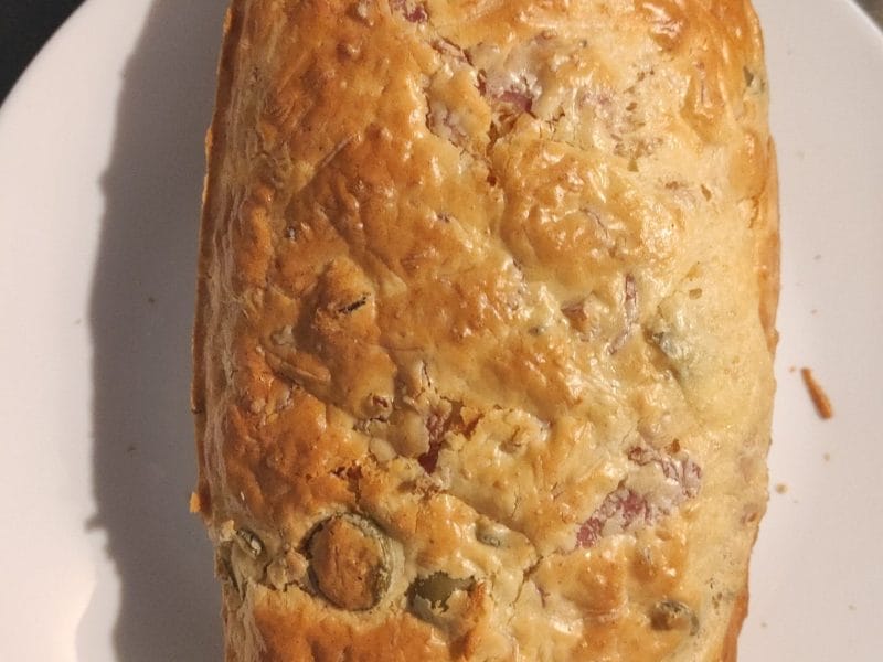 Cliquez pour zoomer ! Cake salé jambon fromage et olives Thermomix par valerie_63