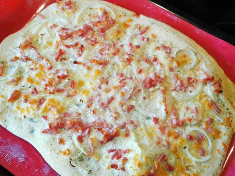 Cliquez pour zoomer ! Fougasse chèvre et lardons Thermomix par la-tiote