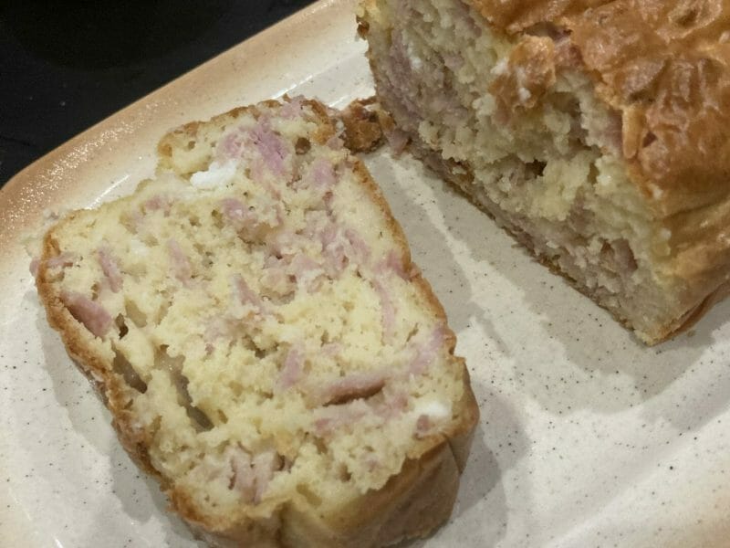 Cliquez pour zoomer ! Cake salé jambon fromage et olives Thermomix par oceansoul