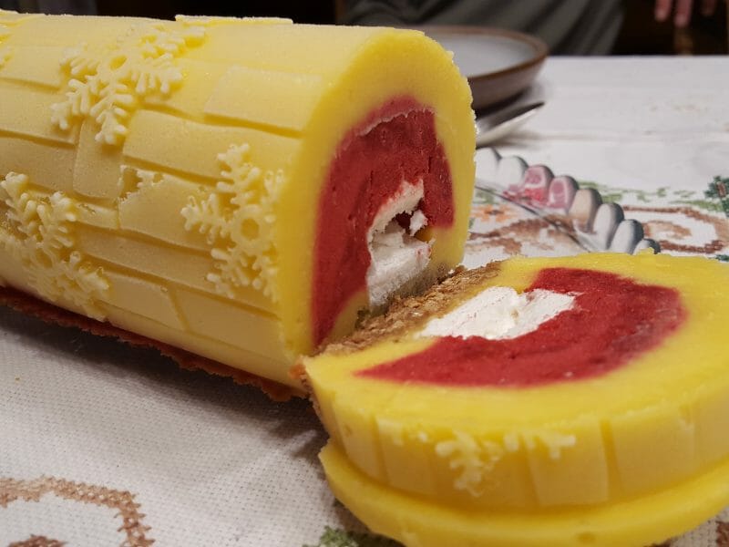 Cliquez pour zoomer ! Bûche glacée mangue et framboise Thermomix par YoLo