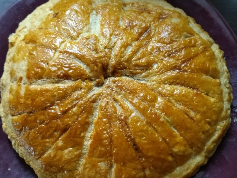 Cliquez pour zoomer ! Galette des rois à la frangipane Thermomix par charlie82290