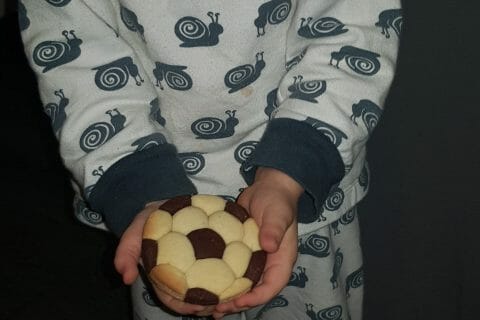 Cliquez pour zoomer ! Biscuits ballon de foot Thermomix par isanico84