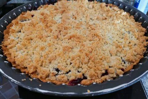 Cliquez pour zoomer ! Tarte aux cerises façon crumble Thermomix par sophiedaniel