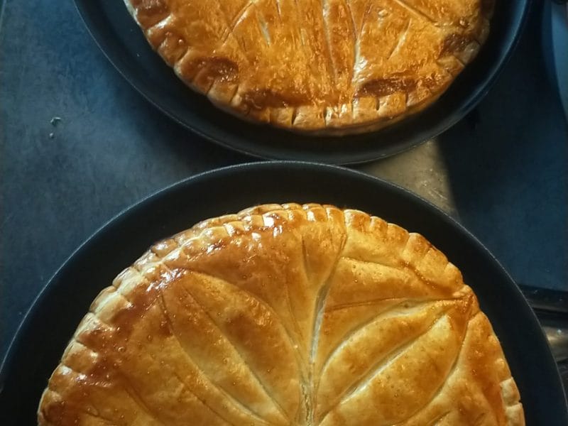 Cliquez pour zoomer ! Galette des rois à la frangipane Thermomix par Emeliine