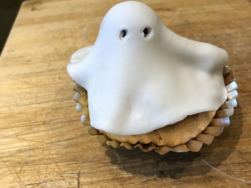 Cliquez pour zoomer ! Cupcakes fantômes Thermomix par antonella_1