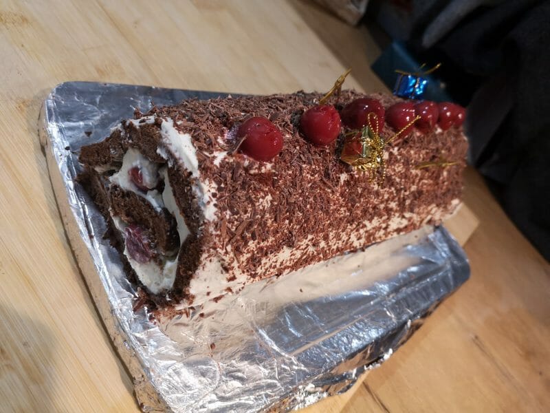 Cliquez pour zoomer ! Bûche forêt noire Thermomix par gladys_5