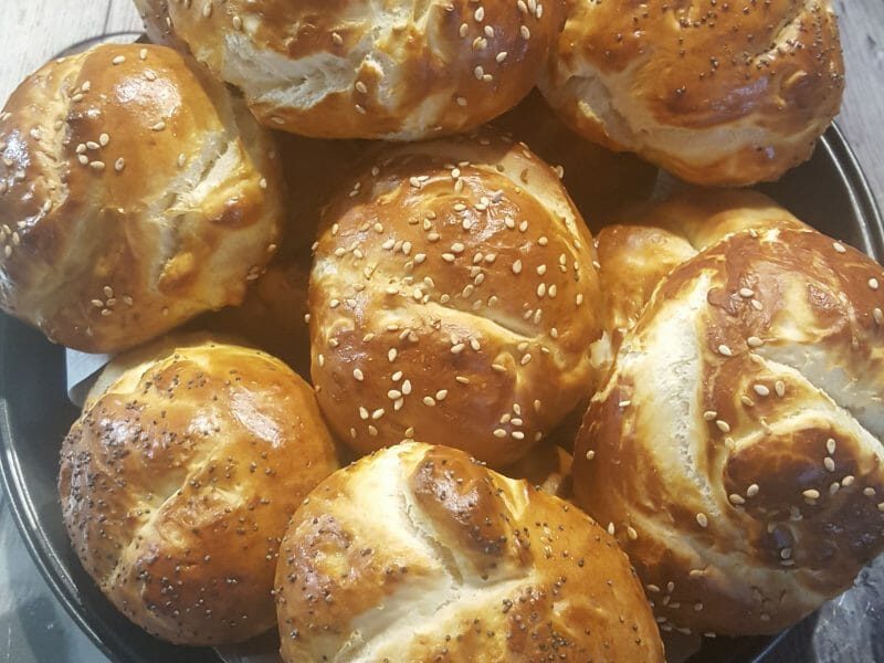 Cliquez pour zoomer ! Mauricette – Petits pains alsaciens Thermomix par sorcs