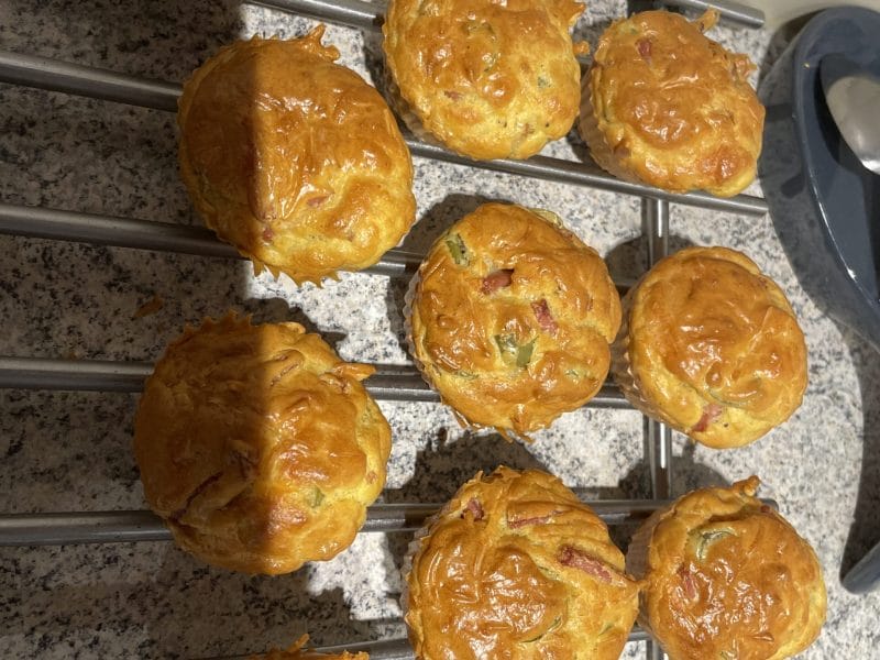 Cliquez pour zoomer ! Mini muffins au jambon et olives vertes Thermomix par pacoclar