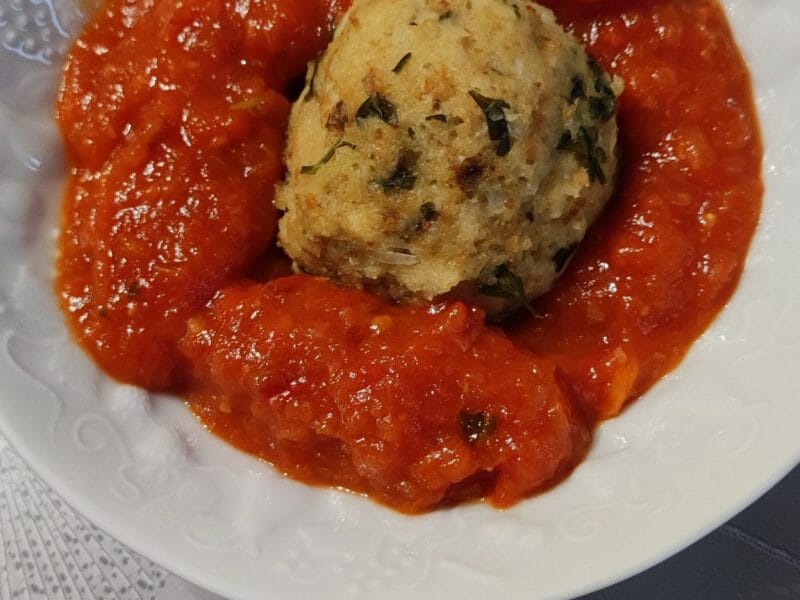 Cliquez pour zoomer ! Boulettes au pain à la sauce soubise Thermomix par radisel