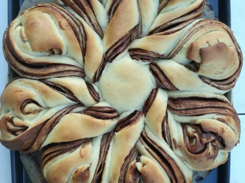 Cliquez pour zoomer ! Brioche étoilée au Nutella Thermomix par myl35