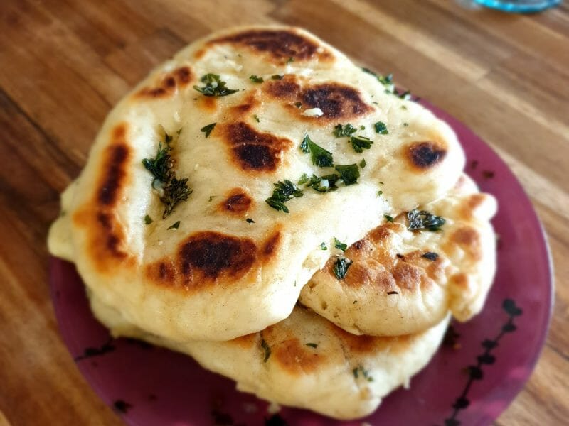 Cliquez pour zoomer ! Naans à l’ail et à la coriandre Thermomix par delphine30420
