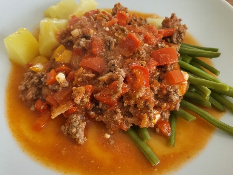 Cliquez pour zoomer ! Boeuf aux poivrons et pommes de terre Thermomix par deydey78