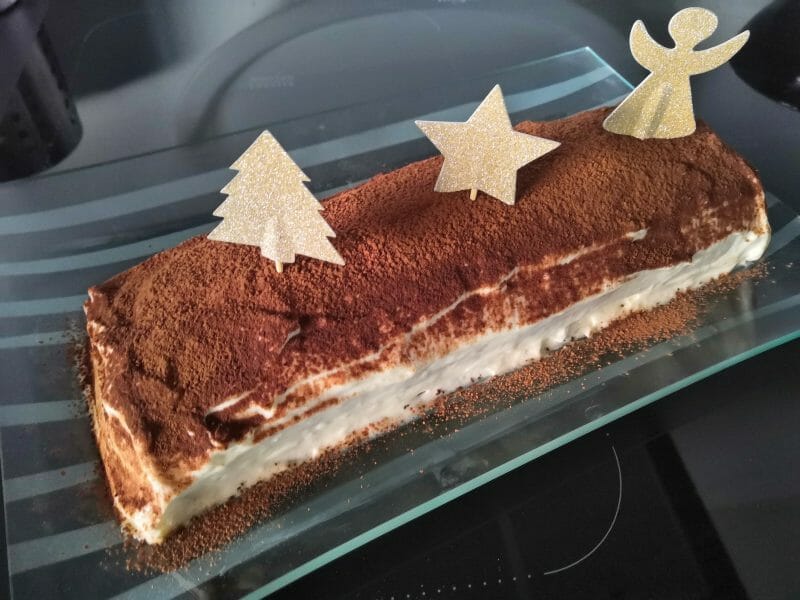 Cliquez pour zoomer ! Bûche Tiramisu Thermomix par vanessa_1931