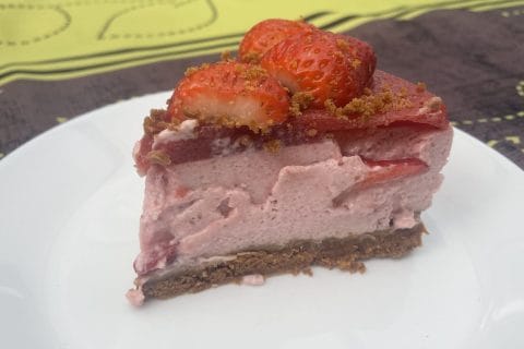 Cliquez pour zoomer ! Bavarois aux fraises Thermomix par Lucie45