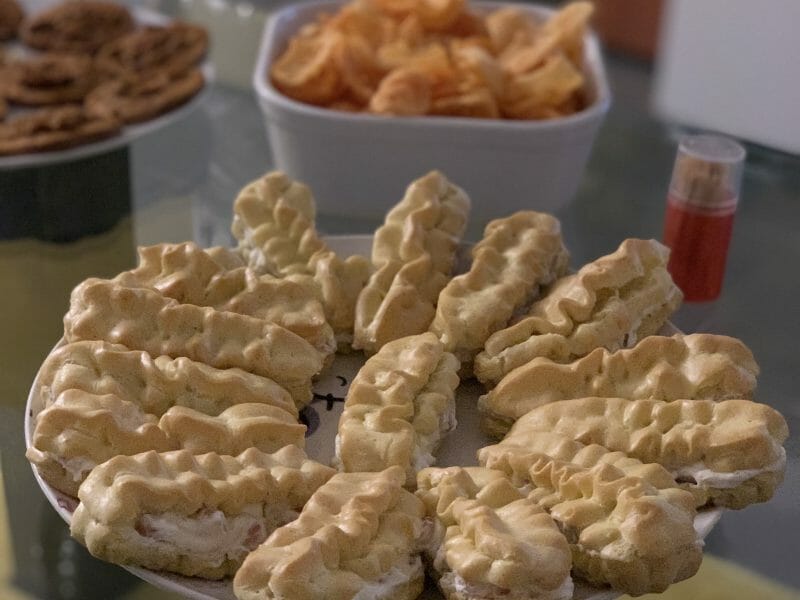 Cliquez pour zoomer ! Mini éclairs au saumon fumé Thermomix par kaissaliya3