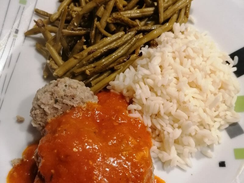 Cliquez pour zoomer ! Boulettes de viandes à la sauce tomate Thermomix par auroreneto