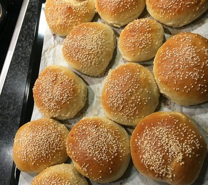 Cliquez pour zoomer ! Pains hamburger Thermomix par Christellerag