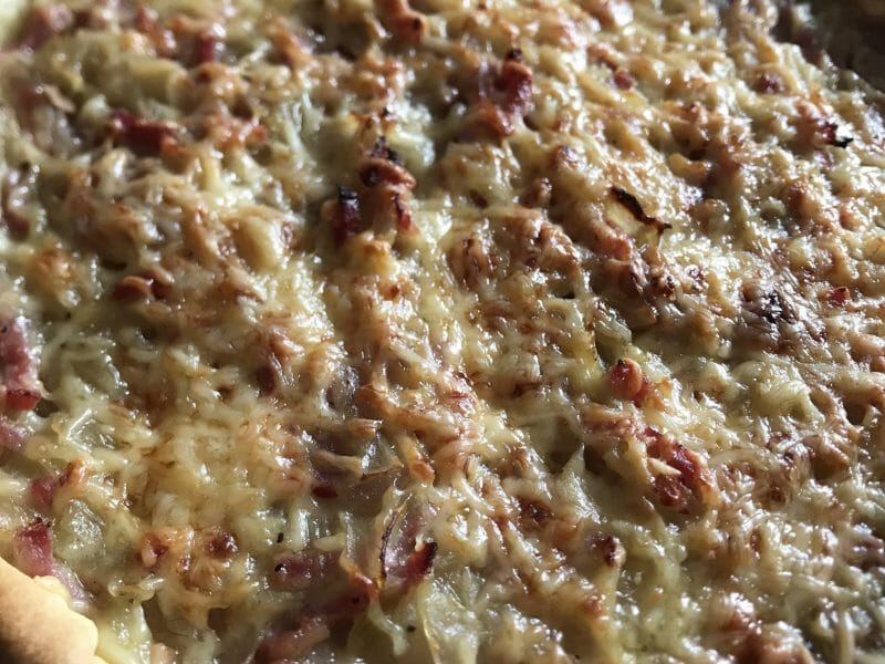 Cliquez pour zoomer ! Tarte aux oignons, lardons et moutarde douce Thermomix par charlene_41