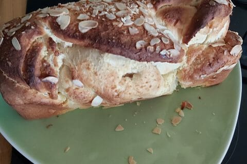 Cliquez pour zoomer ! Brioche à la crème d’amande Thermomix par roseouest