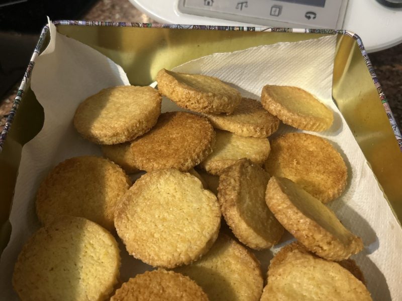Cliquez pour zoomer ! Palets bretons au beurre salé Thermomix par Fleur de Lotus
