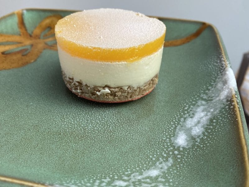 Cliquez pour zoomer ! Panna cotta citron sur sablé spéculoos et miroir de mangue Thermomix par Isabelle67