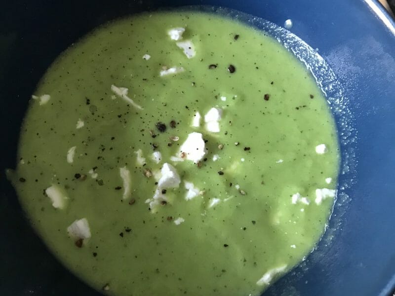 Cliquez pour zoomer ! Velouté de courgettes, petits pois et basilic Thermomix par AnneC