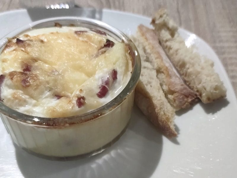Cliquez pour zoomer ! Oeufs cocotte en parmentier Thermomix par Anne-k