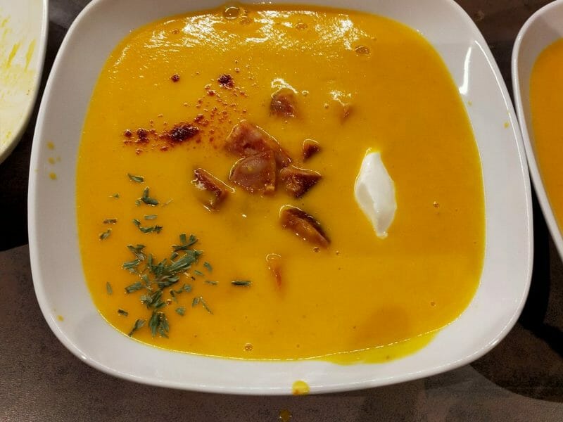 Cliquez pour zoomer ! Crème de butternut à la Morteau Thermomix par veronique lagrande