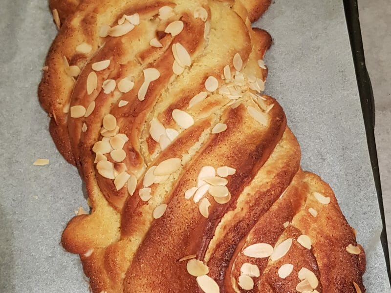 Cliquez pour zoomer ! Brioche à la crème d’amande Thermomix par virgietang