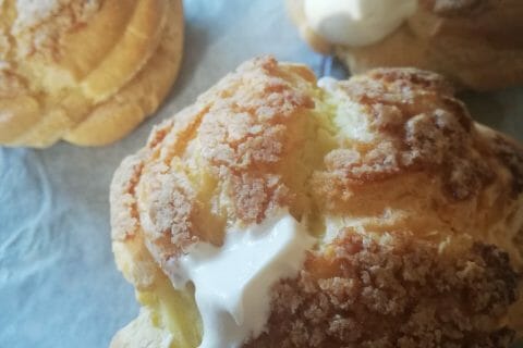 Cliquez pour zoomer ! Choux craquelin fraises chantilly Thermomix par celine6440