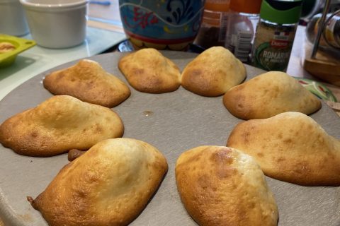 Cliquez pour zoomer ! Madeleines au yaourt Thermomix par bensan