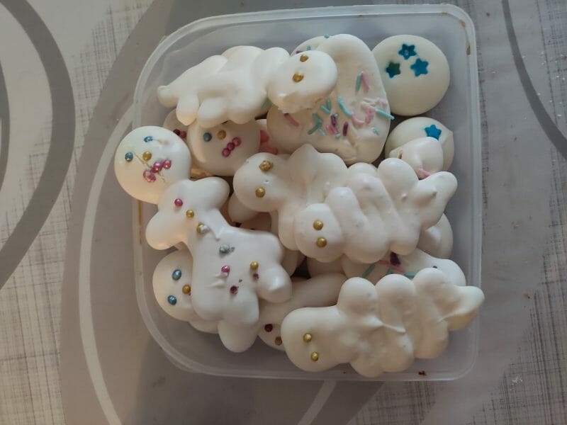 Cliquez pour zoomer ! Meringues Thermomix par emilie95100