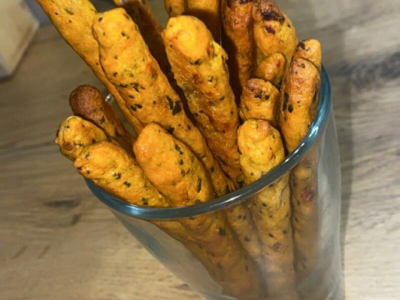 Cliquez pour zoomer ! Gressins parmesan basilic Thermomix par marine_127