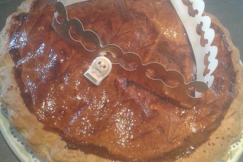 Cliquez pour zoomer ! Galette des rois à la frangipane au Thermomix