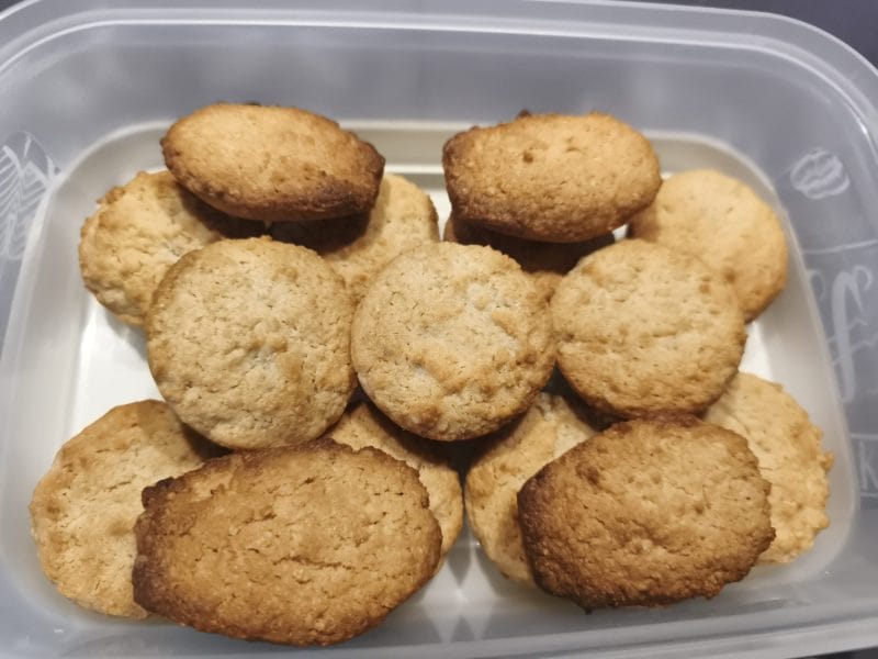 Cliquez pour zoomer ! Biscuits aux flocons d’avoine et amandes Thermomix par nathaliecramilly