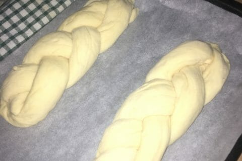 Cliquez pour zoomer ! Brioche tressée à la mie filante Thermomix par charlotte08350