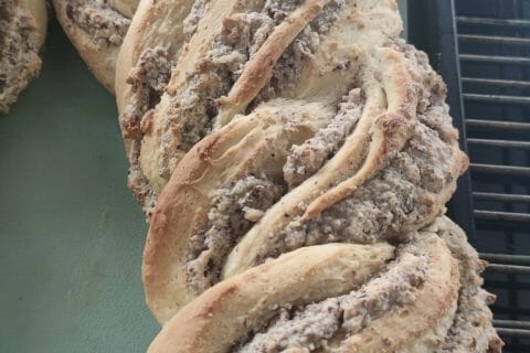 Cliquez pour zoomer ! Brioche tressée aux noisettes Thermomix par titeritale