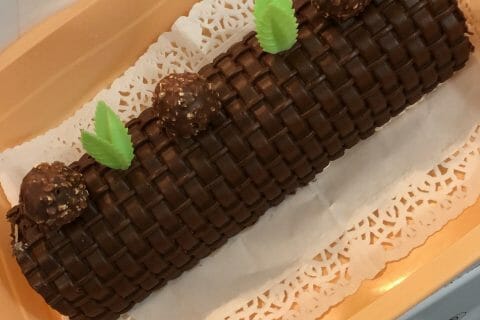 Cliquez pour zoomer ! Bûche Ferrero Rocher Thermomix par vewodjay