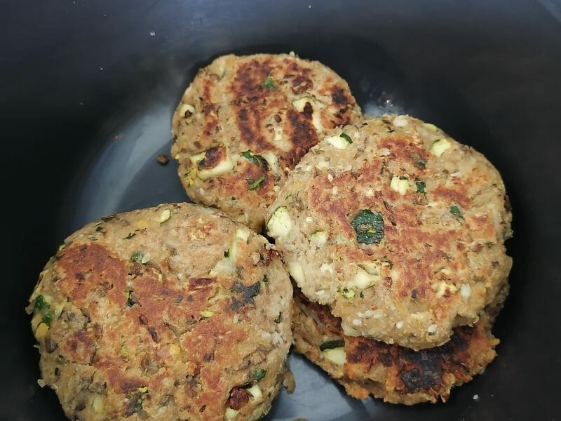 Cliquez pour zoomer ! Steaks lentilles, pois chiches, courgettes Thermomix par cleapier