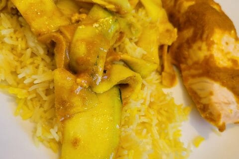 Cliquez pour zoomer ! Saumon sauce curry et tagliatelles de légumes Thermomix par moussechoc