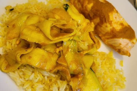 Cliquez pour zoomer ! Saumon sauce curry et tagliatelles de légumes Thermomix par moussechoc