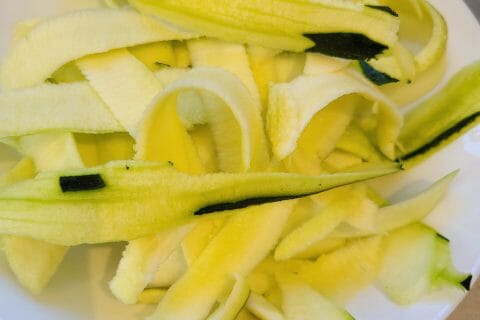 Cliquez pour zoomer ! Saumon sauce curry et tagliatelles de légumes Thermomix par moussechoc