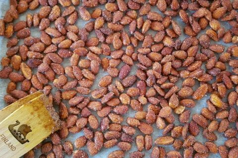 Cliquez pour zoomer ! Amandes grillées à la cannelle et au miel Thermomix par Saphane