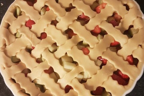 Cliquez pour zoomer ! Tarte aux fraises et à la rhubarbe Thermomix par juliieva