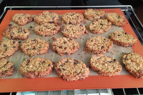 Cliquez pour zoomer ! Cookies au pain rassis et pépites de chocolat Thermomix par amande_2