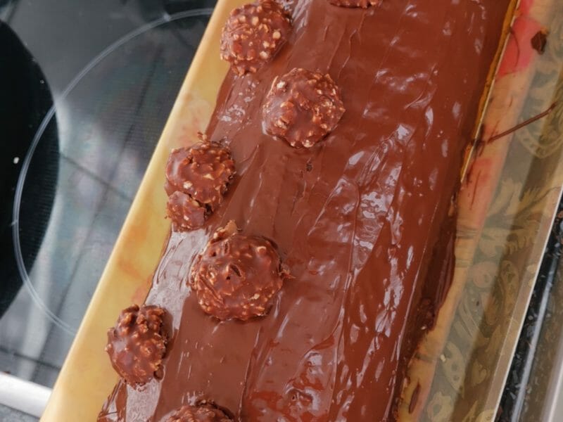 Cliquez pour zoomer ! Bûche Ferrero Rocher Thermomix par laetitia2226