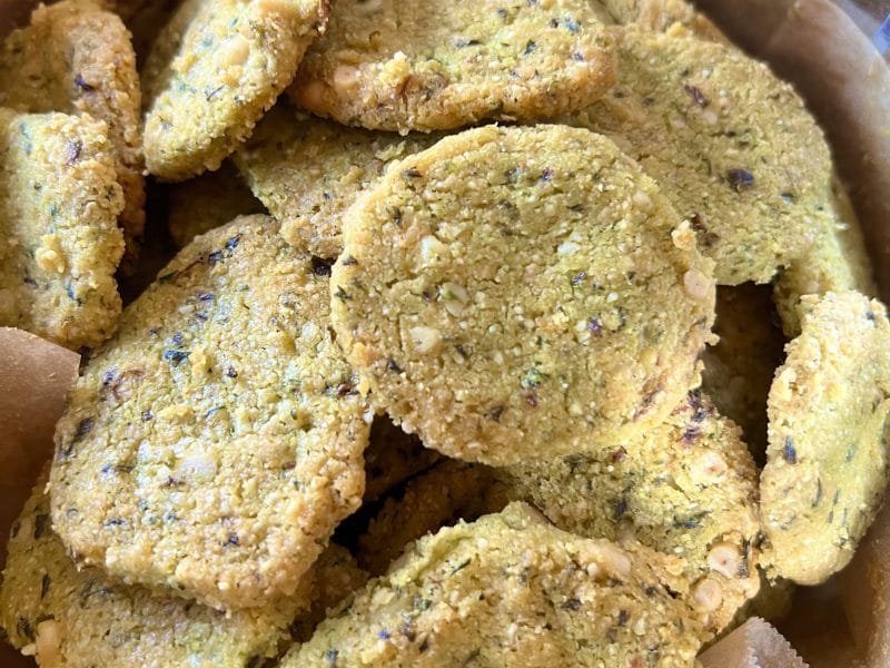 Cliquez pour zoomer ! Sablés apéritifs ail des ours et beaufort Thermomix par Grenouille01