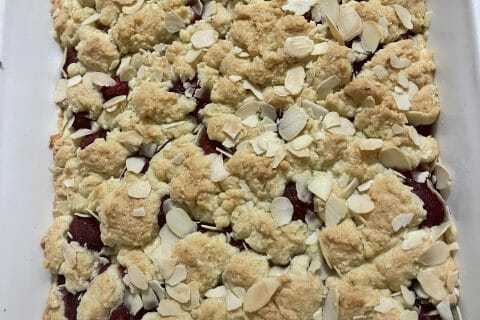 Cliquez pour zoomer ! Cookie-crumble rhubarbe framboises Thermomix par Ilham_z