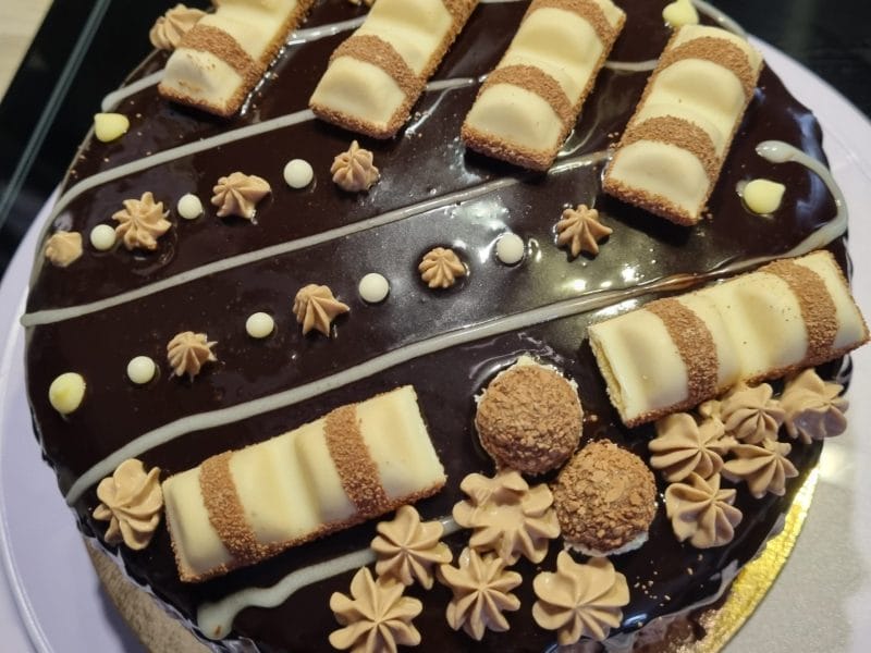 Cliquez pour zoomer ! Layer cake Kinder Bueno Thermomix par Jeepounet