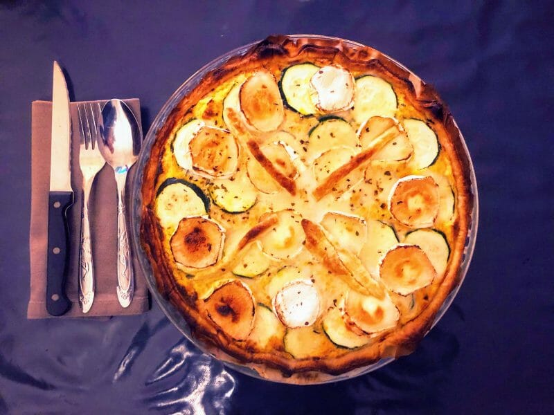 Cliquez pour zoomer ! Tarte courgettes, chèvre et pignons de pin Thermomix par Cassius Pignon